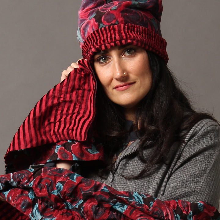Leslie Velvet Scarf in Red