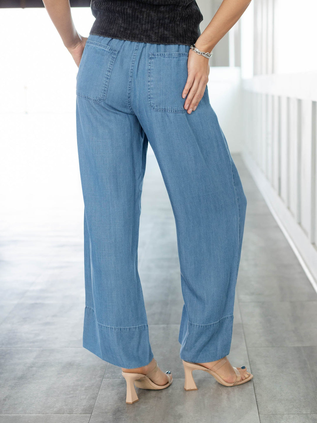 Cinch Waist High Rise Pull On Pant in Sunlit Blue