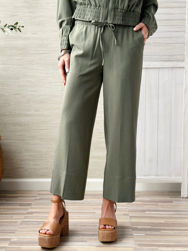 Malone Pull-On Wide Leg Crop Pant in Martini Olive