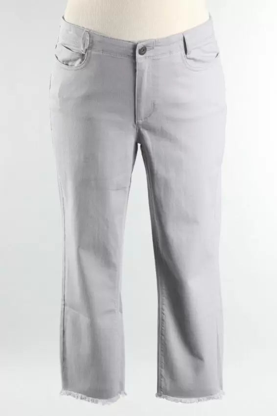 Stretch Denim Capri Jean in Gull