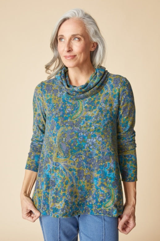 Super Soft Fleece Cozy Cowl Top in Lagoon