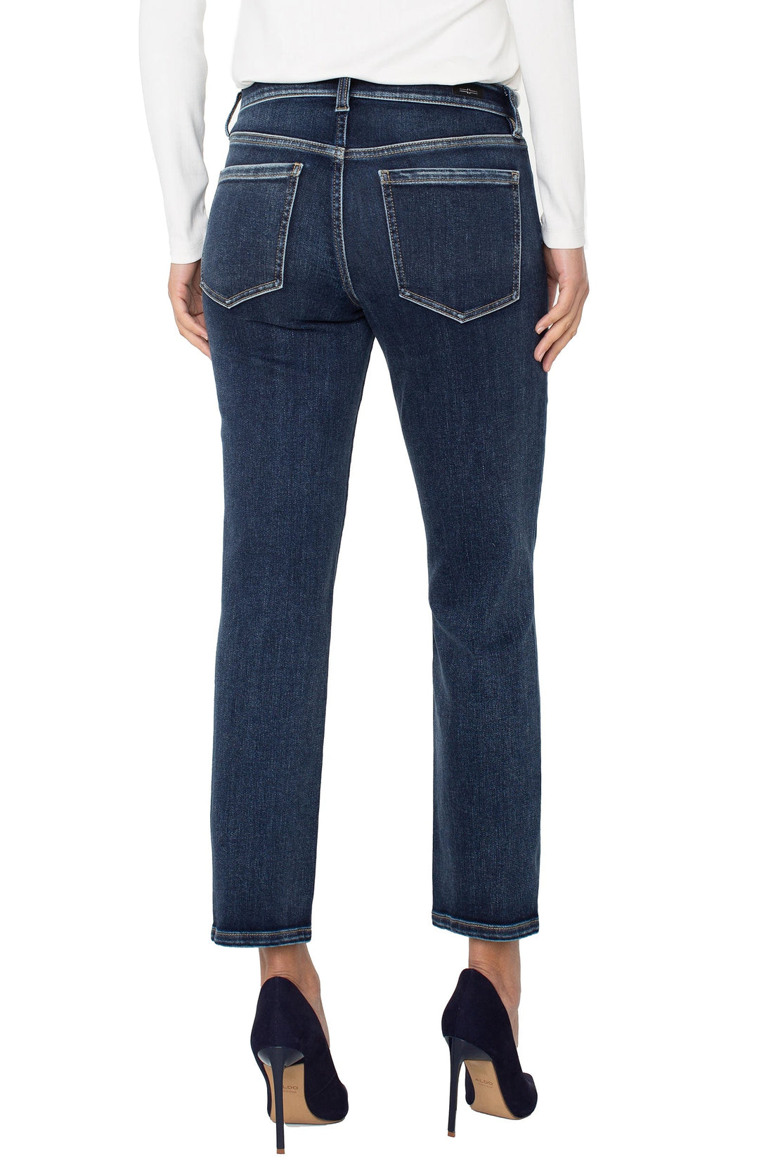 Liv Relaxed Skinny in Wells