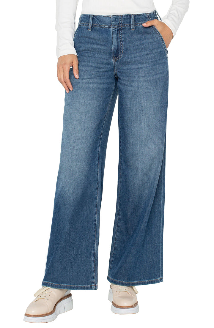 The Weekender Jeans - medium wash