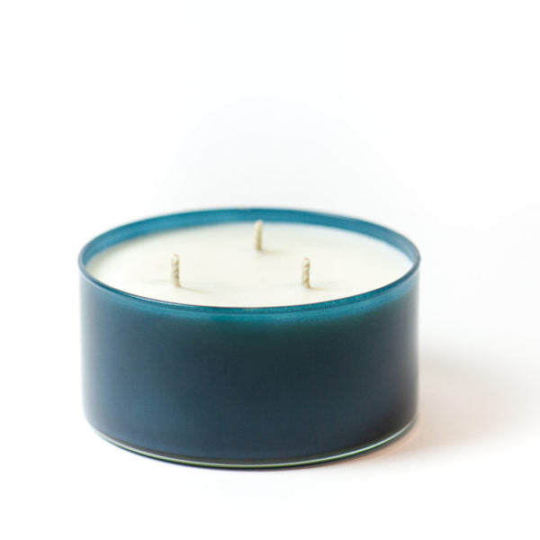 Amber & Tonka Bean Candle 16 oz.