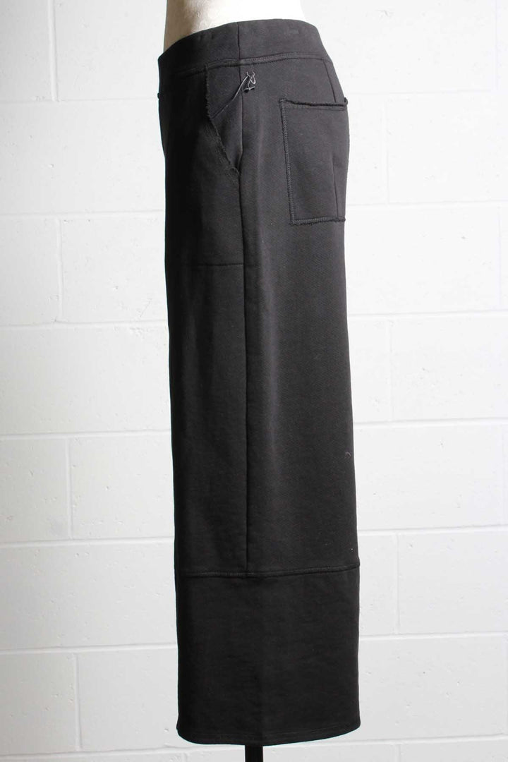 French Terry Essential Pant in Black
