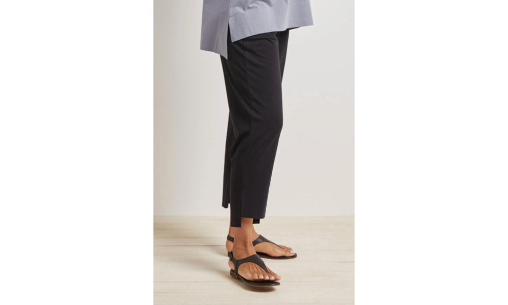 Black Jersey Step Hem Capri