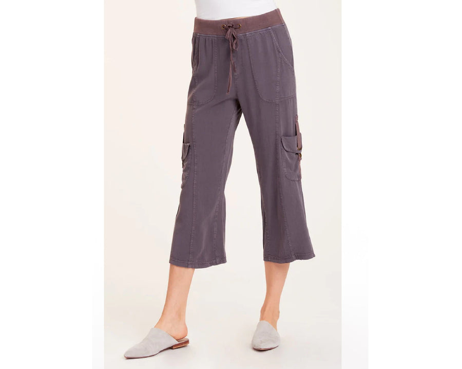 Mazu Gaucho in Deep Dark Grey