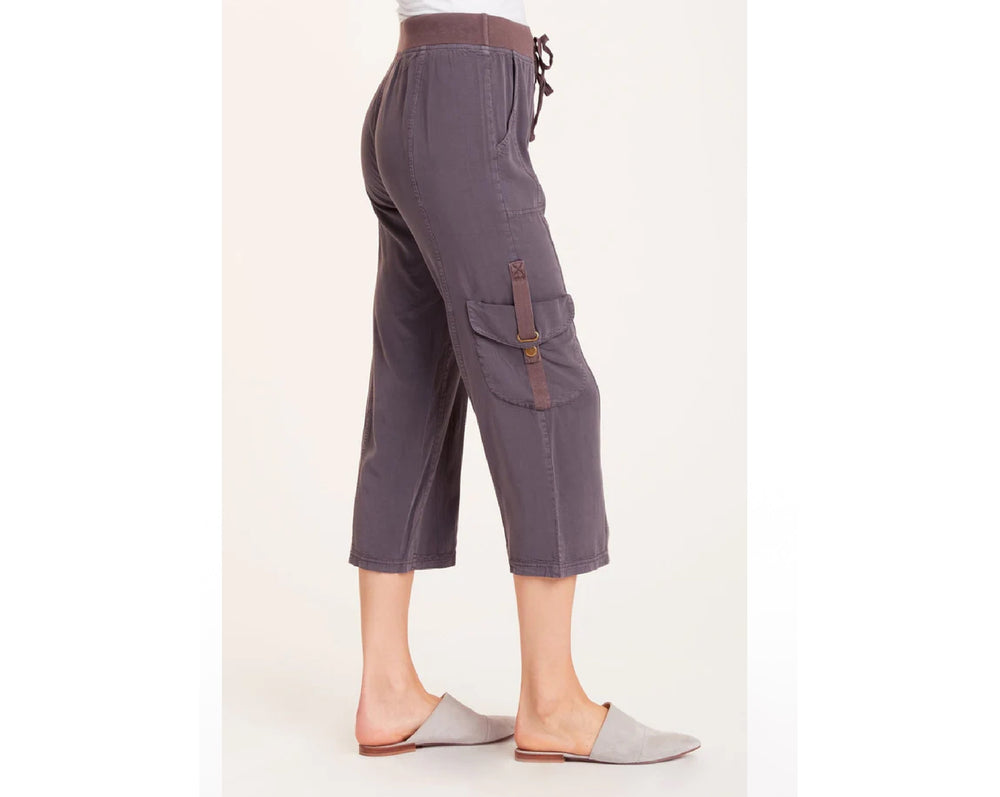 Mazu Gaucho in Deep Dark Grey