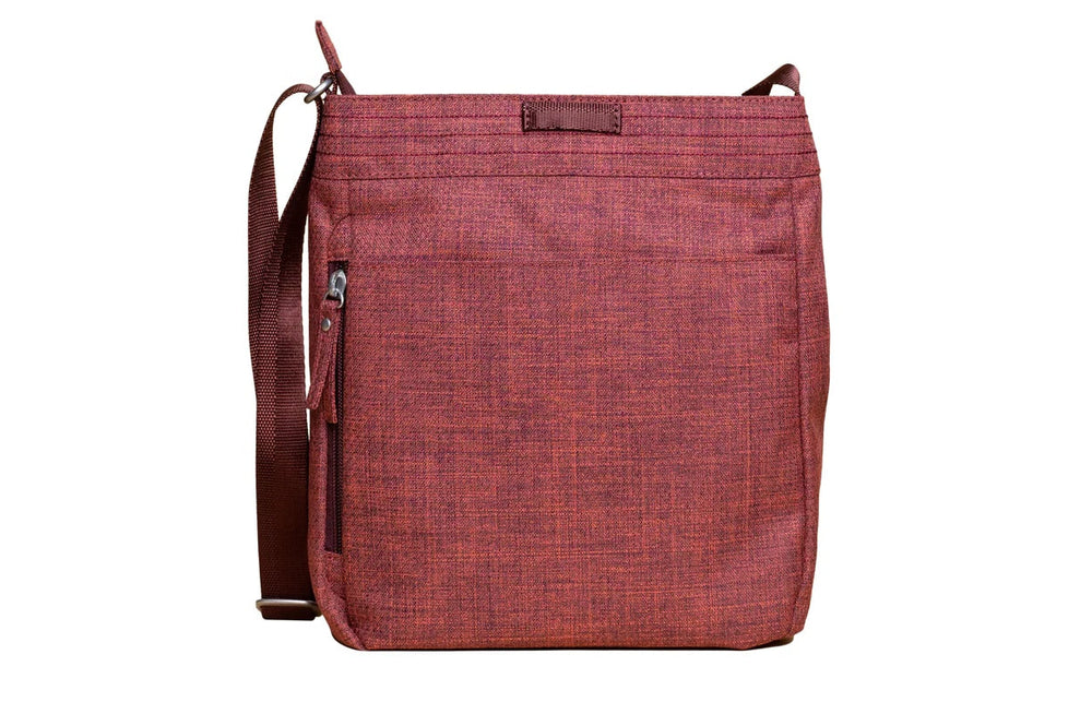 Jaunt Bag in Poppy Berry